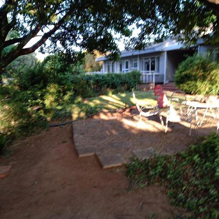 Credo Guest House Блоемфонтейн Екстериор снимка