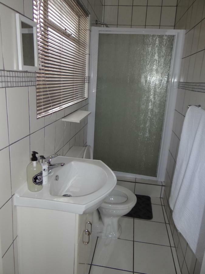 Credo Guest House Блоемфонтейн Екстериор снимка