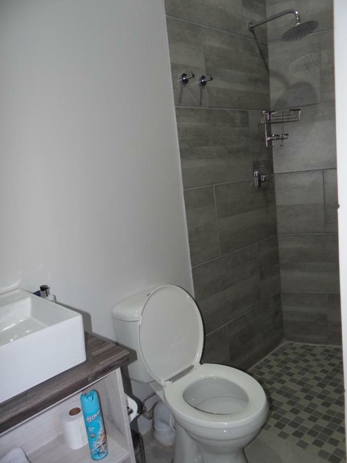 Credo Guest House Блоемфонтейн Екстериор снимка